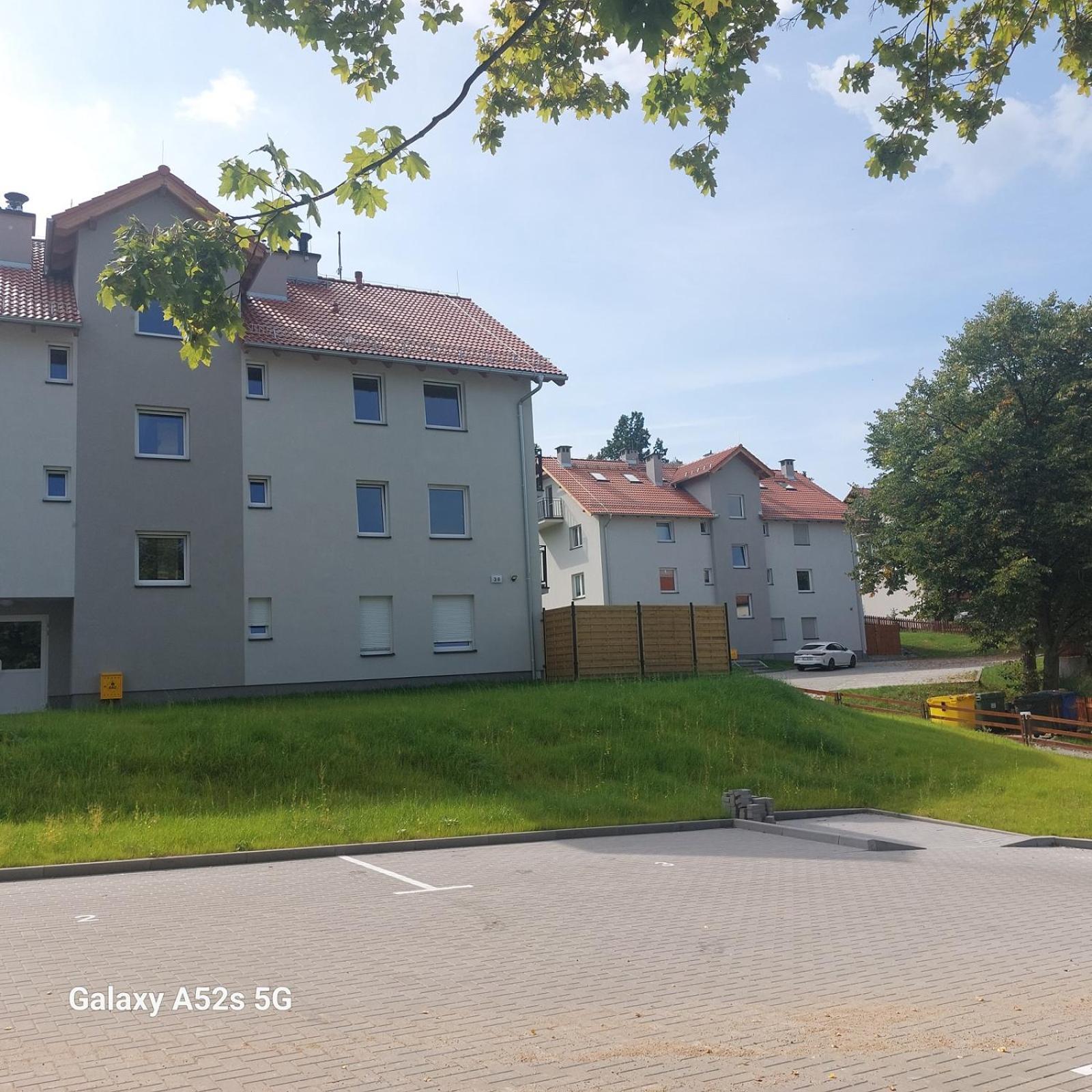 Sunny Hill , Kowary Apartment ภายนอก รูปภาพ
